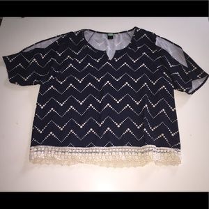 Pssst chevron cold shoulder Slit blouse shirt 1x